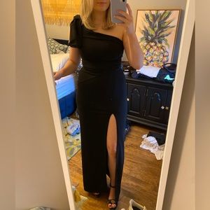Black formal one-shoulder dress